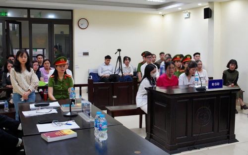 Toàn cảnh phiên tòa.