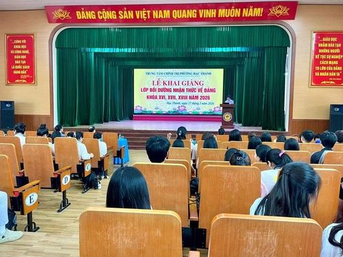 Quang cảnh lễ khai giảng.
