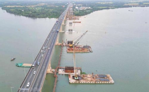 Thi công mở rộng cao tốc TP.HCM - Long Thành lên 8 làn xe.