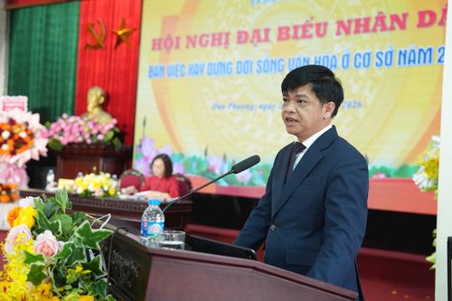 Chủ tịch UBND xã Đan Phượng Nguyễn Viết Đạt phát biểu tại hội nghị. Ảnh: Thiên Tú