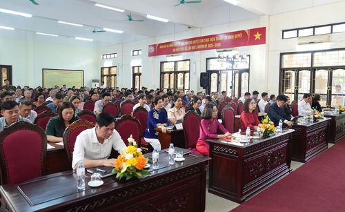 Các đại biểu dự hội nghị. Ảnh: Thiên Tú