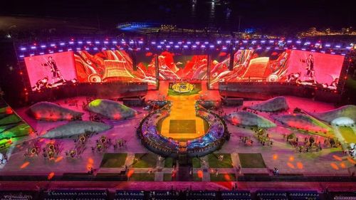 Sân khấu hoành tráng của lễ Khai mạc Năm Du lịch quốc gia - Gia Lai 2026. Ảnh: Nguyễn Dũng
