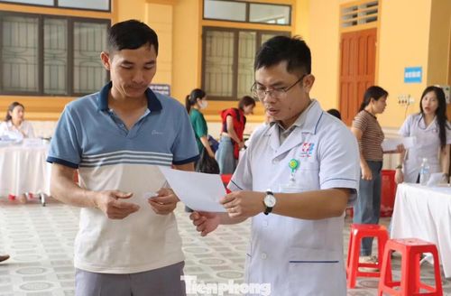 Qua thăm khám, nhiều trường hợp có dấu hiệu bất thường đã được phát hiện, tư vấn và hướng dẫn theo dõi hoặc chuyển tuyến kịp thời, góp phần nâng cao hiệu quả điều trị bệnh.