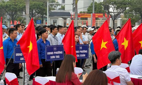 Đà Nẵng đồng loạt ra quân lập lại trật tự vỉa hè trên toàn thành phố.