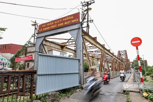 Theo đó, các hạng mục thi công sửa chữa gồm lối đi bộ, làn xe máy và phương tiện thô sơ.