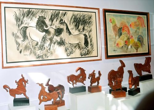 Không gian trưng bày các tác phẩm về ngựa của họa sĩ Lê Bá Đảng tại tư gia anh Lê Hồng Phương - Ảnh: Gia đình họa sĩ Lê Bá Đảng cung cấp