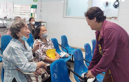 Người dân TPHCM đang gia tăng niềm tin vào mạng lưới trạm y tế.