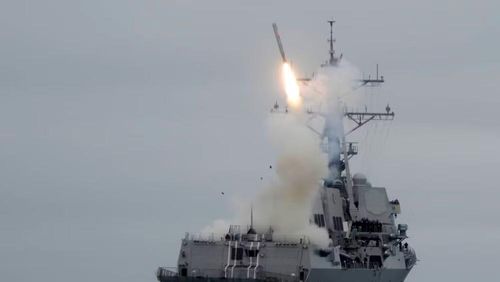 Ấn phẩm Washington Post (WP) dẫn lời một quan chức giấu tên am hiểu tình hình cho biết: "Trong khoảng thời gian 4 tuần chiến tranh, Quân đội Mỹ đã phóng hơn 850 tên lửa hành trình Tomahawk vào trong đất Iran".