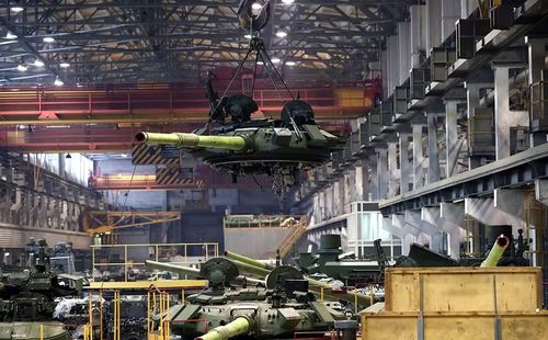 Với thành tựu đạt được, dự kiến đến năm 2026, ngành công nghiệp quốc phòng nội địa sẽ cung cấp cho lực lượng vũ trang Nga hơn 310.000 thiết bị quân sự và khoảng 21 triệu viên đạn các loại.