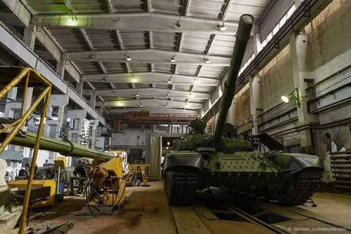 Những gì diễn ra cho thấy các doanh nghiệp thuộc tổ hợp quân sự Nga đã thích nghi một cách rất tốt với tình hình hiện tại để tăng cường sản xuất vũ khí, phương tiện chiến đấu phục vụ tiền tuyến.