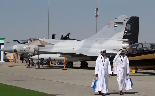 Hiện tại máy bay chiến đấu Mirage 2000 của Pháp hiện đã được đưa vào sử dụng trong Không quân Ukraine, do vậy việc lực lượng vũ trang nước này thích nghi với tiêm kích của Qatar sẽ không gặp khó khăn.