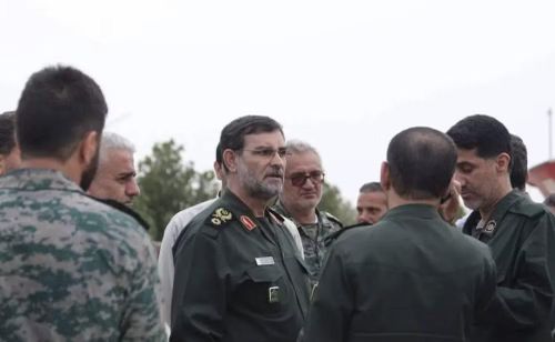Trước đó, Iran đã triển khai nhiều biện pháp nhằm siết chặt kiểm soát eo biển Hormuz, bao gồm cảnh báo, chặn tàu và đe dọa sử dụng vũ lực với các tàu có liên quan tới Mỹ và Israel.