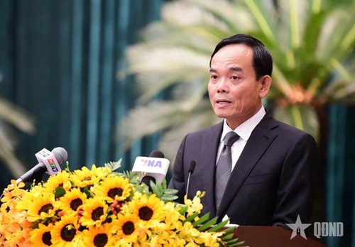 Đồng chí Trần Lưu Quang phát biểu tại kỳ họp. 