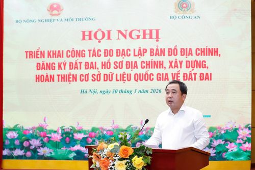 Đồng chí Trần Đức Thắng - Ủy viên Bộ Chính trị, Bộ trưởng Bộ Nông nghiệp và Môi trường phát biểu khai mạc. Ảnh: Báo Nông nghiệp và Môi trường