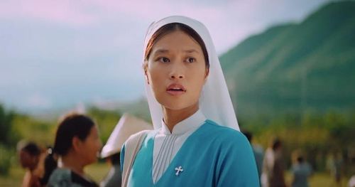Hơn ba thập niên sau, hình tượng nữ tu sĩ tiếp tục xuất hiện trở lại trong Hẹn Em Ngày Nhật Thực, do Đoàn Thiên Ân đảm nhận.