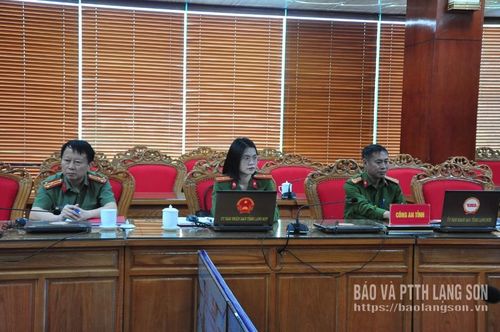 Các đại biểu dự hội nghị tại điểm cầu tỉnh