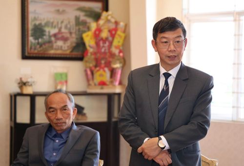 Đồng chí Nguyễn Vĩnh Quảng, Phó Giám đốc Sở Dân tộc và Tôn giáo tỉnh phát biểu chúc mừng Lễ Phục sinh năm 2026