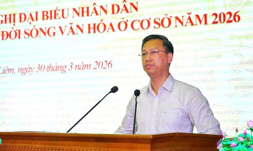 Phó Bí thư Đảng ủy phường Từ Liêm Đỗ Khắc Đạo phát biểu chỉ đạo hội nghị. Ảnh: Trung Hiếu