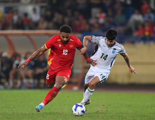  Người hâm mộ chờ Xuân Son trừng phạt tuyển Malaysia. 