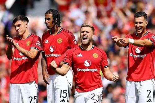 Lúc này, Man United đang đứng thứ 3 trên bảng xếp hạng và đang trong nhóm các đội có suất dự Cúp C1 châu Âu mùa tới.