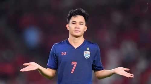 Trước truyền thông, tiền đạo Supachok Sarachat – cầu thủ đang thi đấu tại J2 League trong màu áo Hokkaido Consadole Sapporo tỏ ra rất quyết tâm.