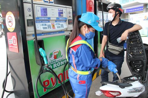 Chính phủ và các bộ, ngành đã triển khai nhiều giải pháp nhằm ổn định thị trường xăng dầu (Ảnh minh họa)