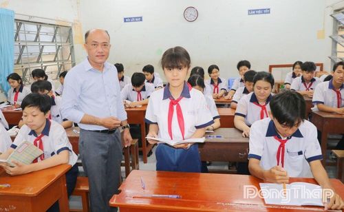 Thầy và trò Trường Tiểu học - Trung học cơ sở Lê Văn Nghề (phường Mỹ Phong) tích cực ôn tập và quyết tâm đạt kết quả cao trong Kỳ thi tuyển sinh lớp 10.