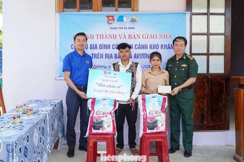 Trong hai ngày triển khai (31/3 và 1/4), hàng loạt công trình, phần việc đã được thực hiện với tổng giá trị gần 600 triệu đồng. Trong đó, một Nhà nhân ái được trao tặng cho hộ gia đình thanh niên có hoàn cảnh khó khăn tại thôn A Zứt xã A Vương.