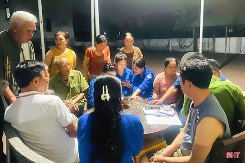 Toàn tỉnh hiện có gần 300 tổ công nghệ số cộng đồng, được thành lập tại 100% xã, phường. Bên cạnh đó, 75 đội hình thanh niên “Bình dân học vụ số” với gần 300 thành viên là cán bộ Đoàn, hội chủ chốt và ĐVTN am hiểu công nghệ đang tích cực tham gia hỗ trợ cơ sở.