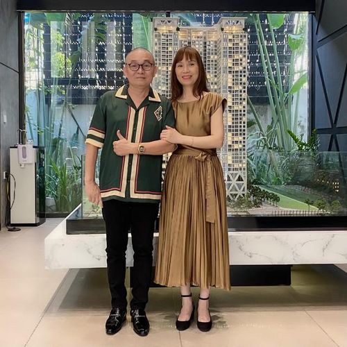 Vua hài đất Bắc và vợ đã gắn bó bên nhau 30 năm.