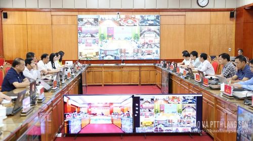 Các đại biểu dự hội nghị tại các điểm cầu trong cả nước