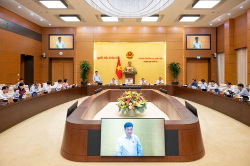 Quang cảnh phiên họp. Ảnh: Phạm Thắng