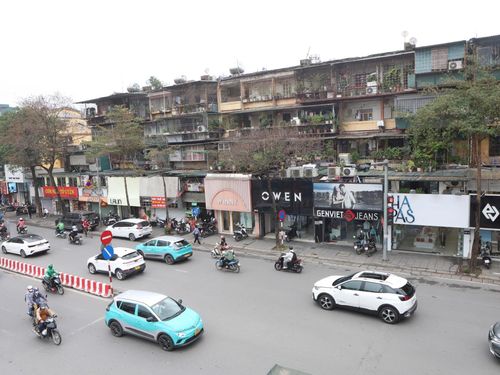 Khu chung cư cũ trên phố Phạm Ngọc Thạch. Ảnh Thanh Hải