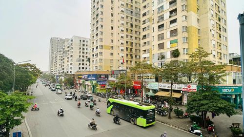 Chung cư cao tầng B4 - B14 khu tập thể Kim Liên, một trong những khu chung cư cũ của Hà Nội đã được cải tạo, xây dựng lại và đưa vào sử dụng cách đây hơn 20 năm. Ảnh: Thành Luân