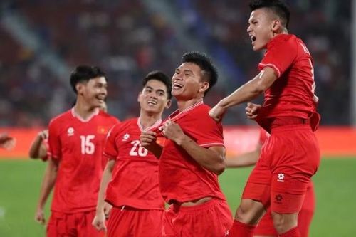 Cụ thể, đội tuyển Việt Nam được cộng thêm 9,67 điểm, tăng 9 bậc và xếp thứ 99 thế giới.