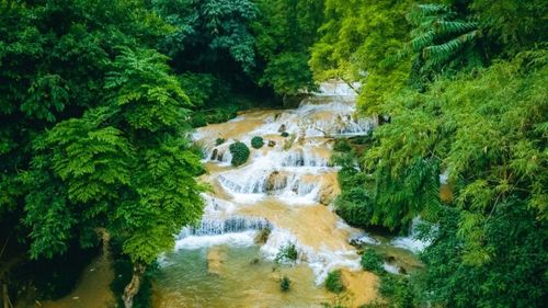Thác Mây tuyệt đẹp mỗi khi hè đến.