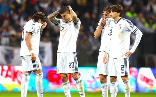 16 năm đứng ngoài World Cup là nghịch cảnh của Italy. Ảnh: DM