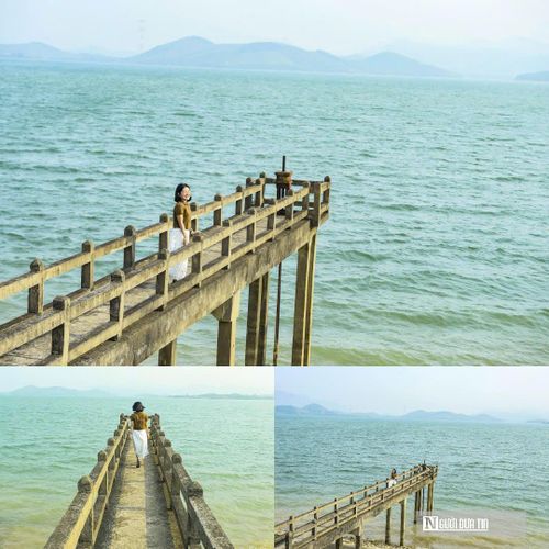 Toàn bộ khu vực như một bức tranh thiên nhiên sống động.