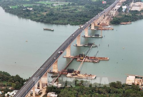 Dự án mở rộng cao tốc TP. Hồ Chí Minh - Long Thành. Ảnh: Hồng Đạt - TTXVN