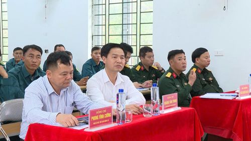 Đại biểu tham dự khai mạc huấn luyện dân quân năm 2026.