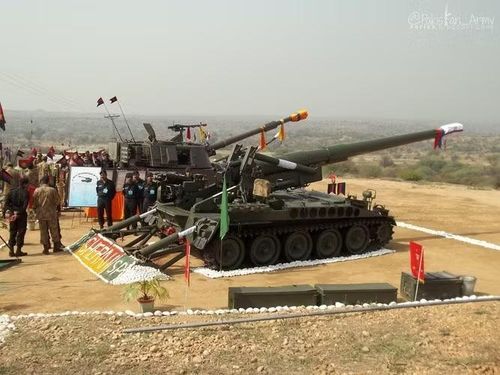Lữ đoàn Pháo binh Độc lập số 52 được thành lập trong Lực lượng vũ trang Ukraine vào ngày 1/8/2025, trên cơ sở tổ chức lại Lữ đoàn pháo binh độc lập số 55 "Zaporizhzhya Sich".