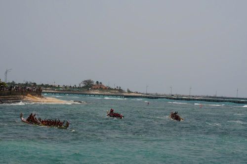 Lễ hội Đua thuyền truyền thống tứ linh
