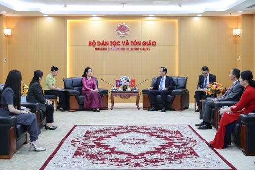 Toàn cảnh buổi tiếp đón - Ảnh: Hương Huyền.