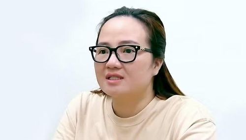 Bị can Hoàng Hường.