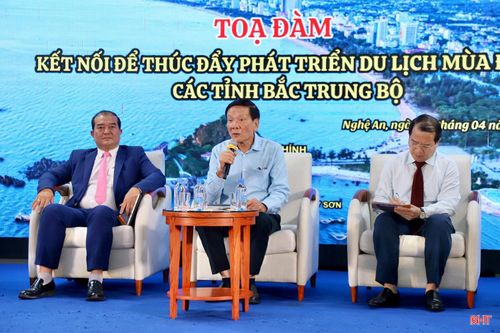 Các đại biểu thảo luận nhiều nội dung quan trọng góp phần phát triển du lịch mùa đông tại các tỉnh Bắc Trung Bộ.