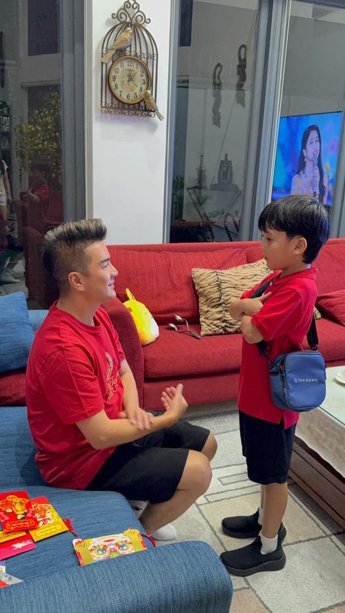 Đàm Vĩnh Hưng dành nhiều thời gian, sự ưu tiên cho con trai Polo trong thời gian này.