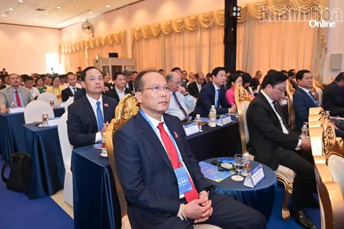 Đồng chí Nguyễn Khắc Hà tham dự diễn đàn.