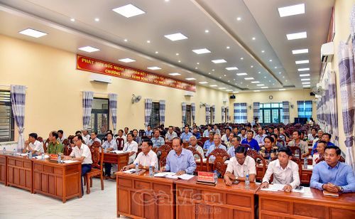 Đại biểu tham dự đại hội.