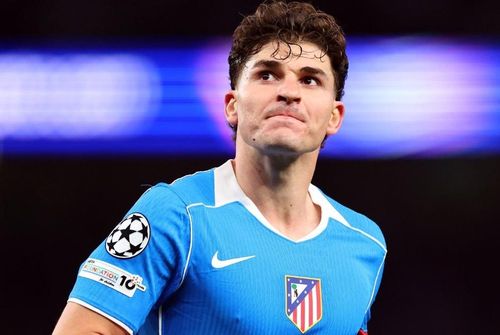 Julian Alvarez nằm trong tầm ngắm của Barcelona.