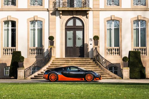  Sau khi hoàn thành danh mục phục chế, chiếc Veyron Super Sport World Record Edition "Pre-Serie 2.1" bước vào chương mới trong một bộ sưu tập tư nhân. 